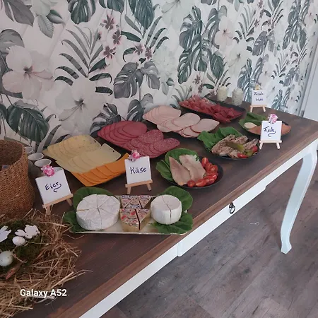 Westwind Apartment *